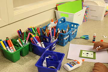 Library craft station